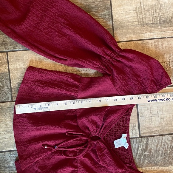 🆕 Kirious Los Angeles Elegant Burgundy Women's Top - Picture 6 of 11